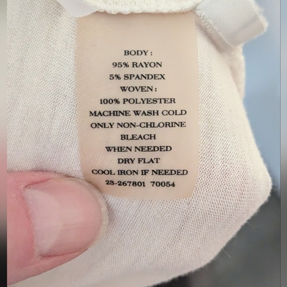 Ann Taylor Womens Blouse Medium Ivory White Sleeveless Soft Stretch Lightweight - Picture 4 of 4